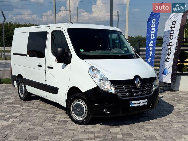Мінівен Renault Master 2017 в Рівному фото Мінівен Renault Master 2017 в Рівному