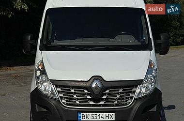 Вантажний фургон Renault Master 2016 в Кореці