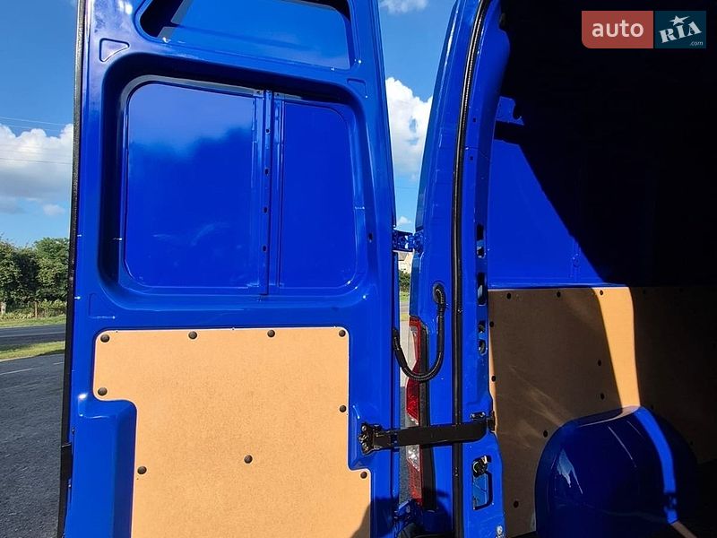 Грузовой фургон Renault Master 2022 в Дубно