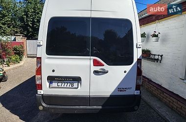 Вантажний фургон Renault Master 2015 в Лубнах