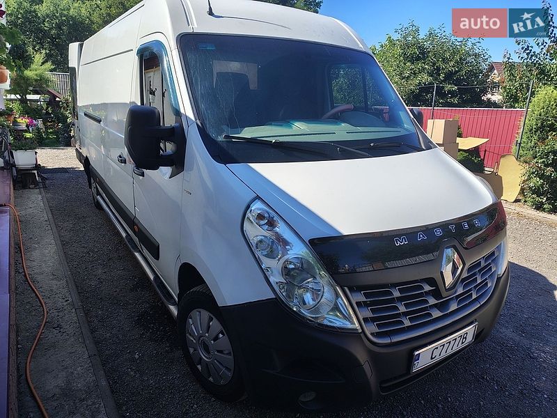 Вантажний фургон Renault Master 2015 в Лубнах