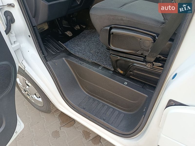 Грузовой фургон Renault Master 2022 в Дубно фото 44 Грузовой фургон Renault Master 2022 в Дубно