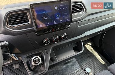 Вантажний фургон Renault Master 2021 в Дніпрі