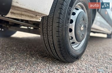 Вантажний фургон Renault Master 2018 в Рівному