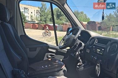 Грузовой фургон Renault Master 2017 в Тростянце