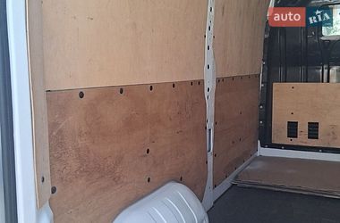 Грузовой фургон Renault Master 2017 в Тростянце