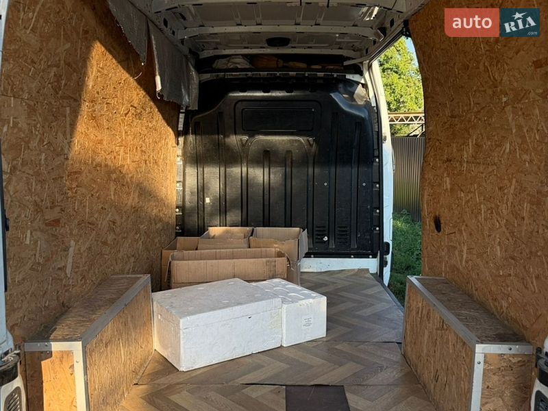 Інші вантажівки Renault Master 2016 в Полтаві