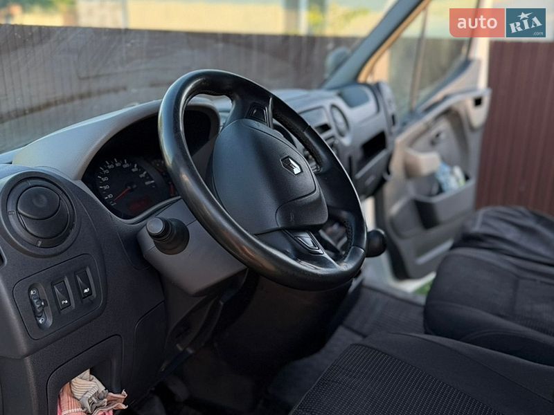 Інші вантажівки Renault Master 2016 в Полтаві