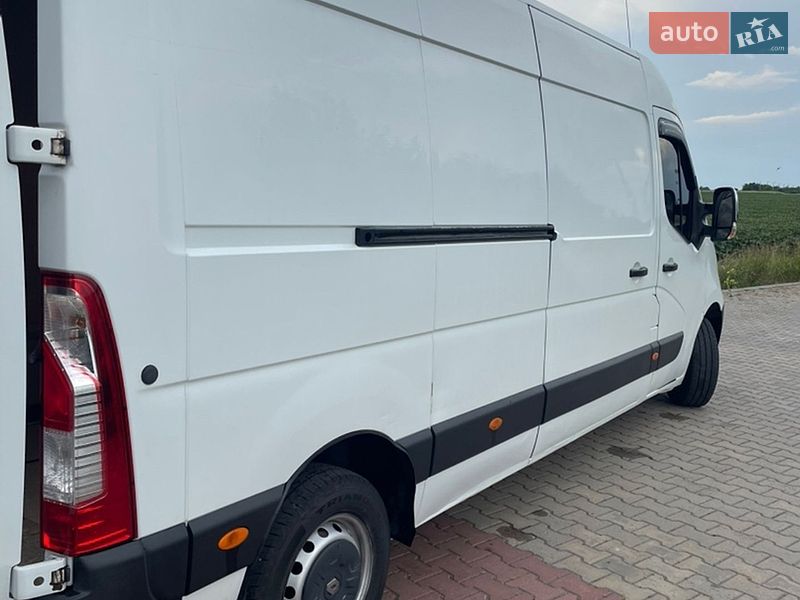 Вантажний фургон Renault Master 2016 в Липовці