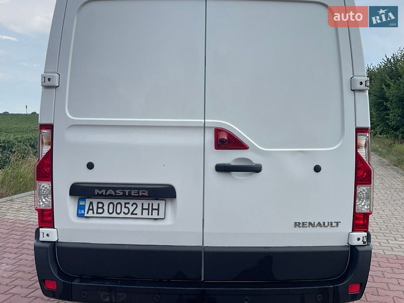 Вантажний фургон Renault Master 2016 в Липовці