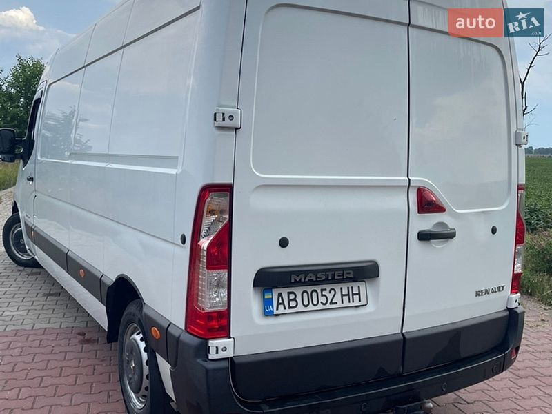 Вантажний фургон Renault Master 2016 в Липовці