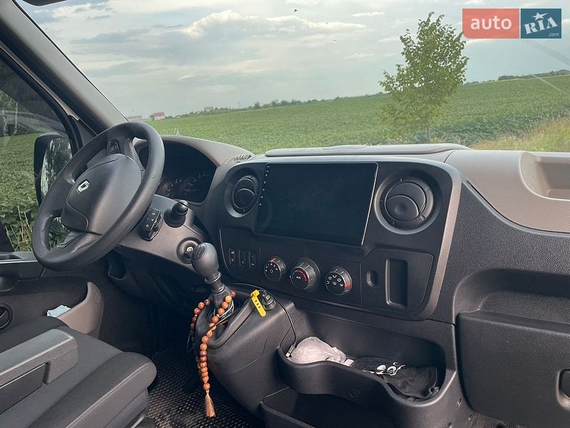 Вантажний фургон Renault Master 2016 в Липовці