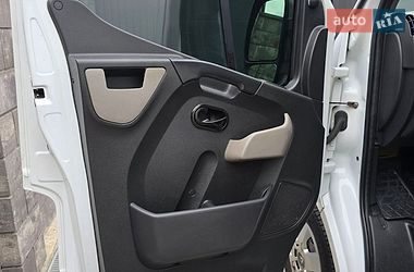 Грузовой фургон Renault Master 2016 в Обухове