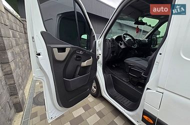 Грузовой фургон Renault Master 2016 в Обухове