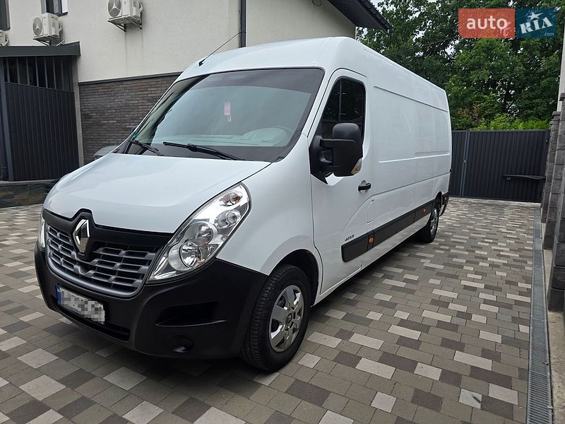 Грузовой фургон Renault Master 2016 в Обухове