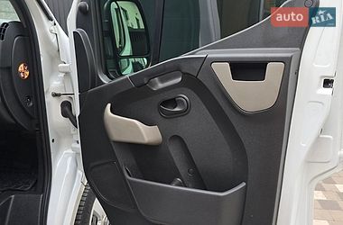 Грузовой фургон Renault Master 2016 в Обухове