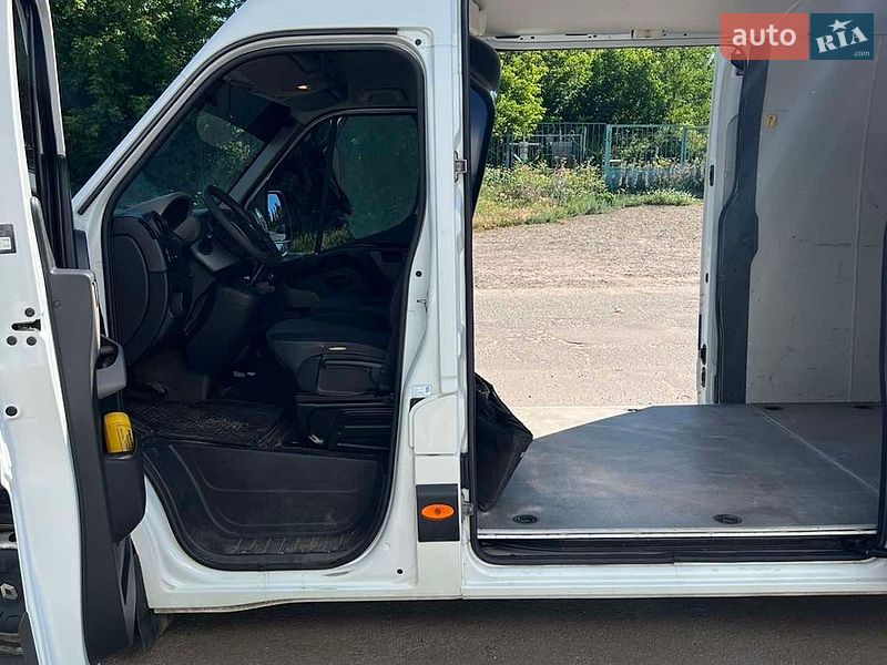 Вантажопасажирський фургон Renault Master 2015 в Мерефа фото 10 Вантажопасажирський фургон Renault Master 2015 в Мерефа