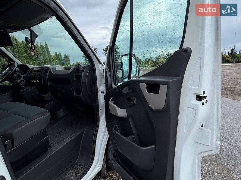 Грузовой фургон Renault Master 2016 в Киеве