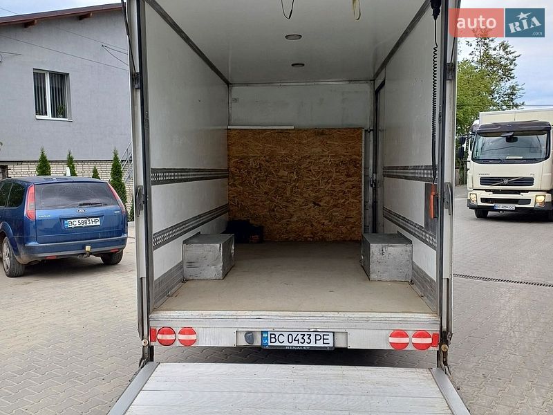 Вантажний фургон Renault Master 2019 в Мостиській