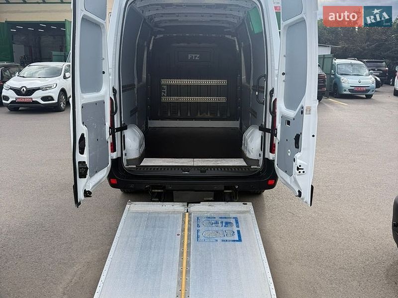 Грузовой фургон Renault Master 2021 в Луцке