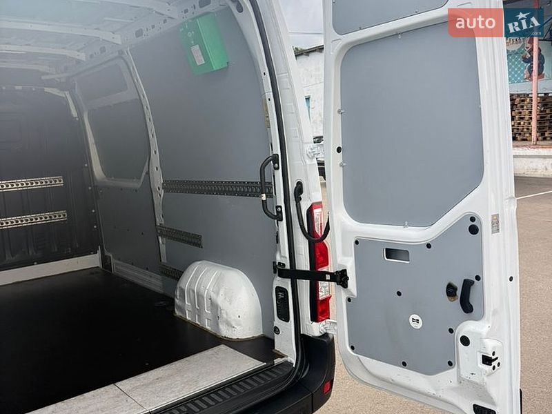 Грузовой фургон Renault Master 2021 в Луцке