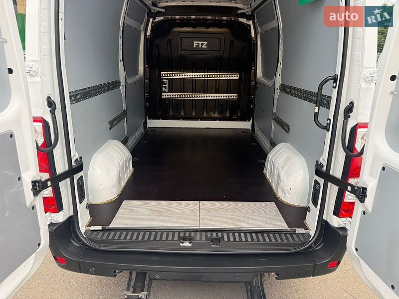 Грузовой фургон Renault Master 2021 в Луцке