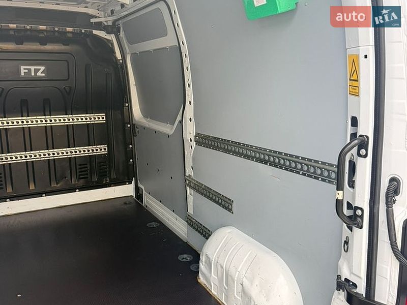 Грузовой фургон Renault Master 2021 в Луцке