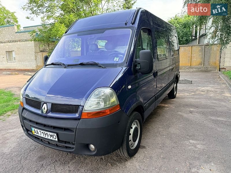 Мінівен Renault Master 2004 в Миргороді