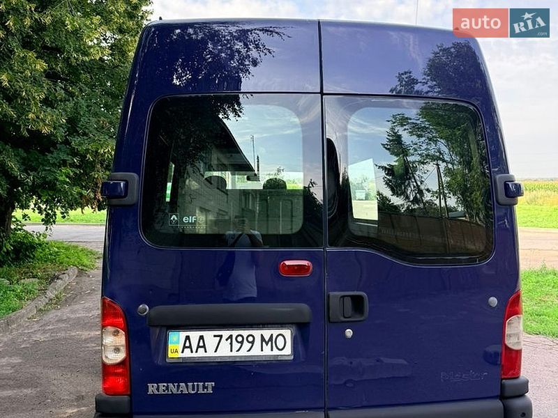 Мінівен Renault Master 2004 в Миргороді