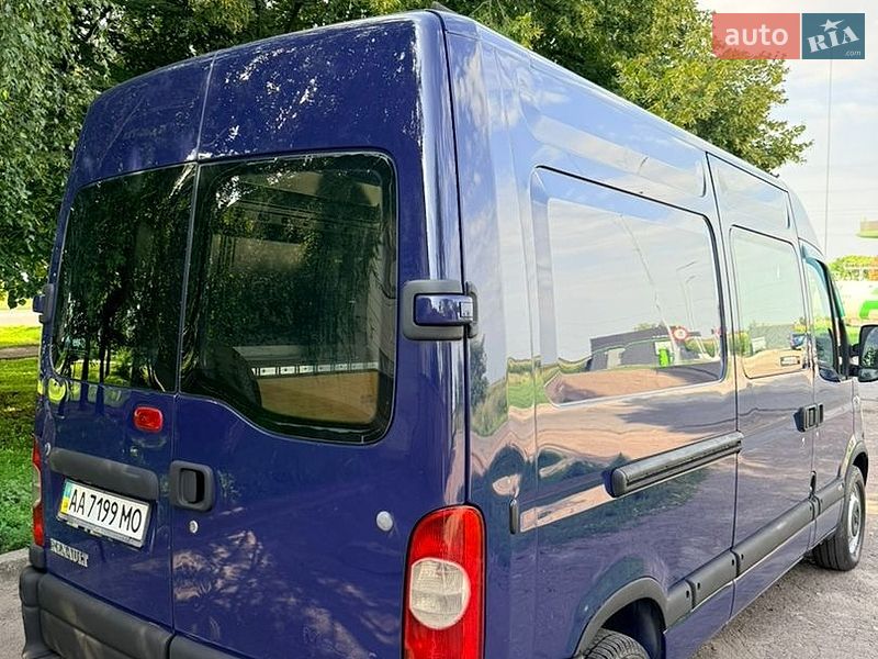 Мінівен Renault Master 2004 в Миргороді