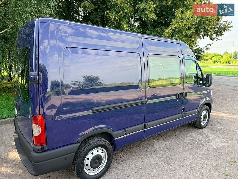 Мінівен Renault Master 2004 в Миргороді