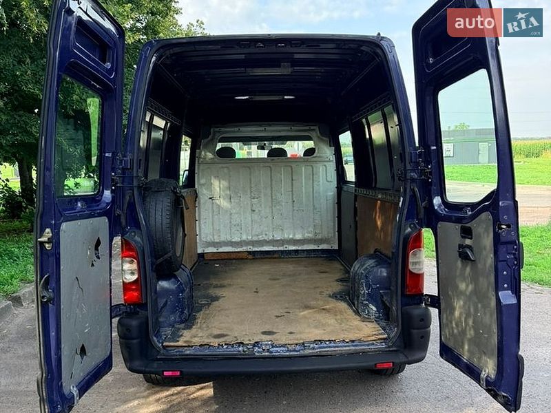 Мінівен Renault Master 2004 в Миргороді