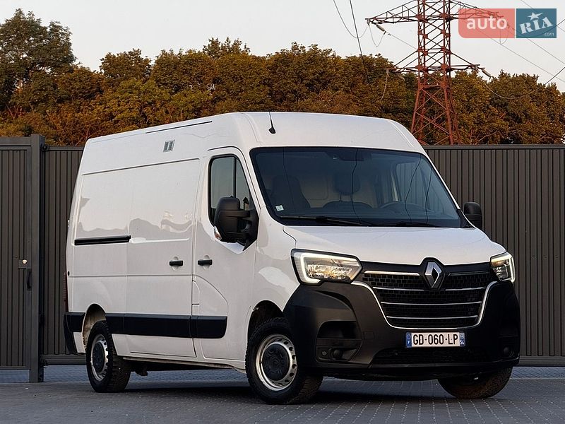 Вантажний фургон Renault Master 2022 в Тернополі
