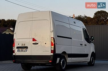 Вантажний фургон Renault Master 2022 в Тернополі