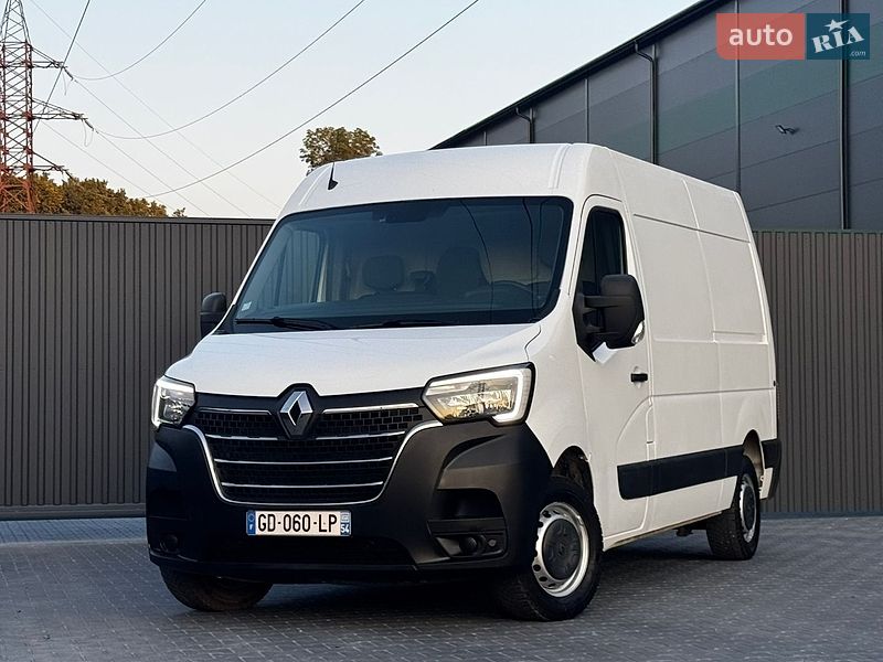 Вантажний фургон Renault Master 2022 в Тернополі