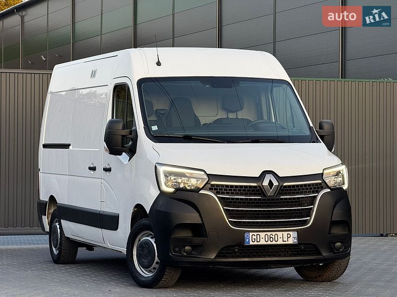 Вантажний фургон Renault Master 2022 в Тернополі