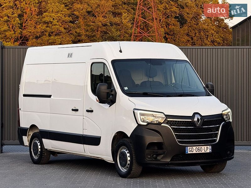 Вантажний фургон Renault Master 2022 в Тернополі