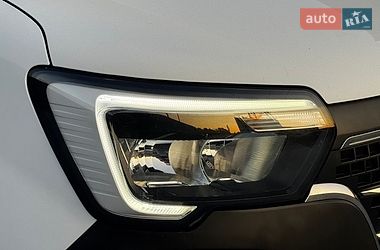 Вантажний фургон Renault Master 2022 в Тернополі