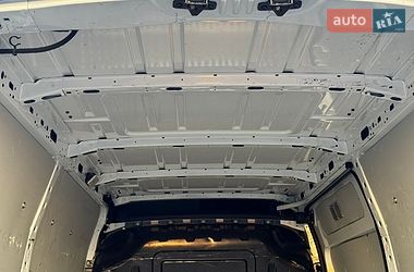 Вантажний фургон Renault Master 2022 в Тернополі