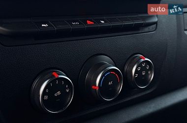 Вантажний фургон Renault Master 2022 в Тернополі