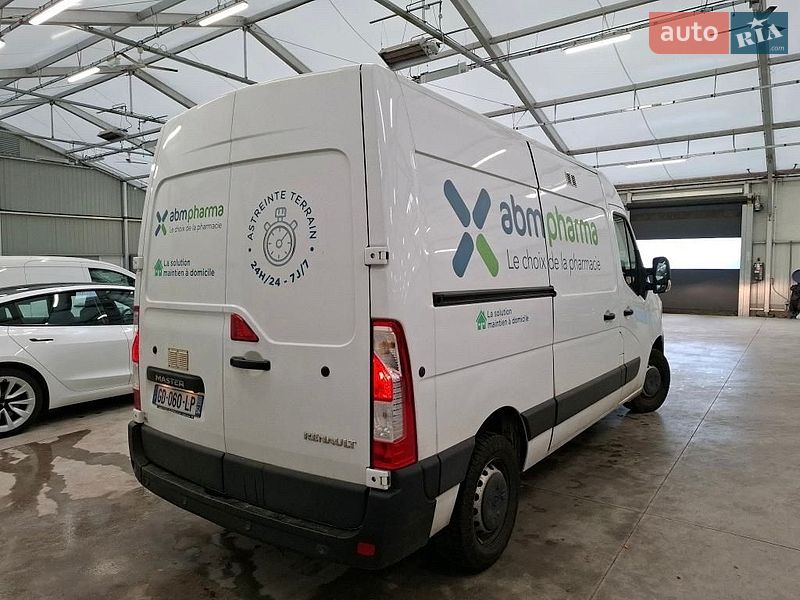 Вантажний фургон Renault Master 2022 в Тернополі