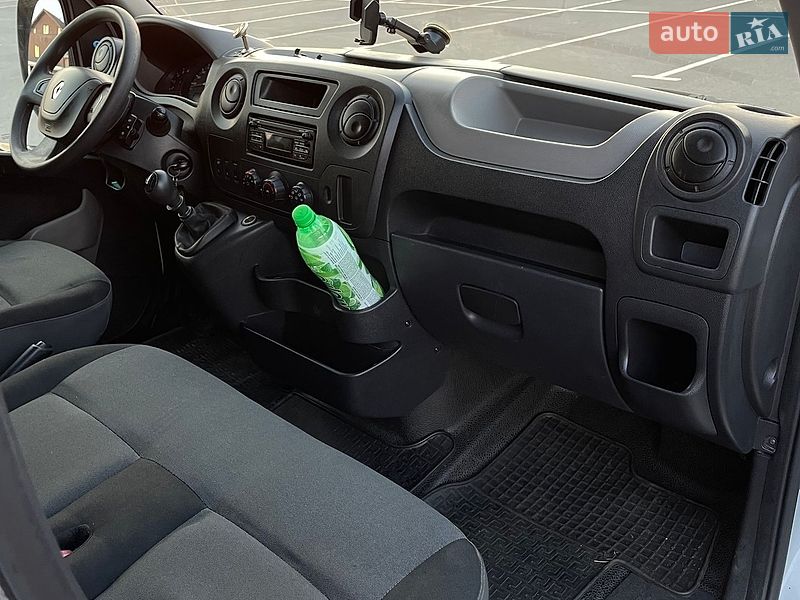 Грузовой фургон Renault Master 2015 в Киеве фото 18 Грузовой фургон Renault Master 2015 в Киеве