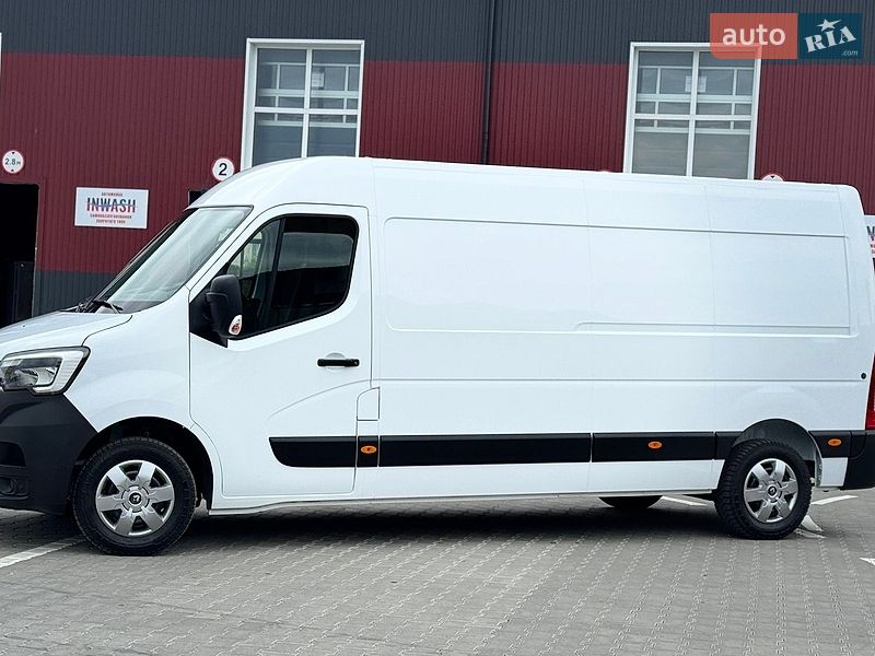 Вантажний фургон Renault Master 2023 в Дубні