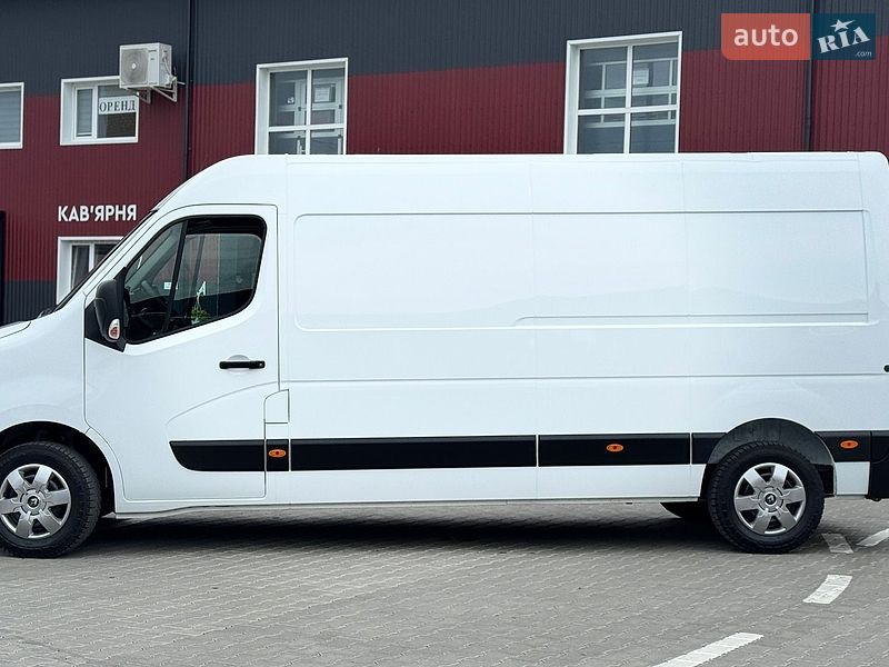 Вантажний фургон Renault Master 2023 в Дубні