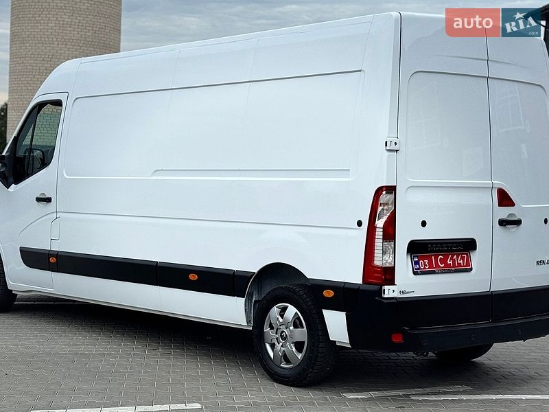 Вантажний фургон Renault Master 2023 в Дубні