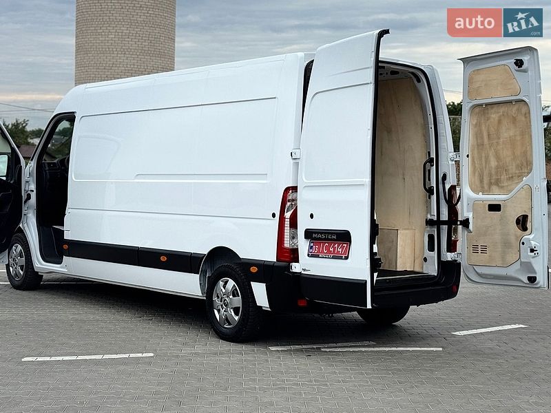 Вантажний фургон Renault Master 2023 в Дубні
