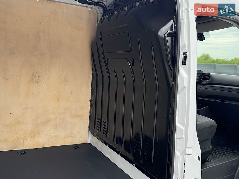 Вантажний фургон Renault Master 2023 в Дубні