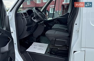 Вантажний фургон Renault Master 2023 в Дубні