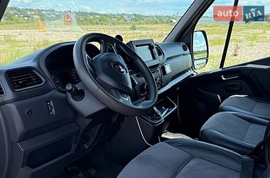 Лімузин Renault Master 2021 в Чернівцях