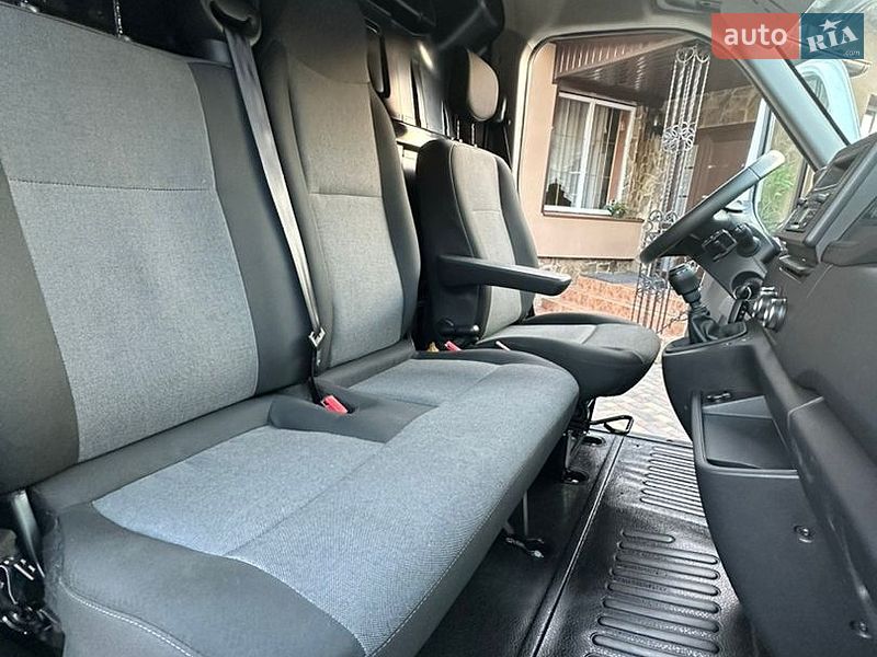 Вантажний фургон Renault Master 2022 в Калуші